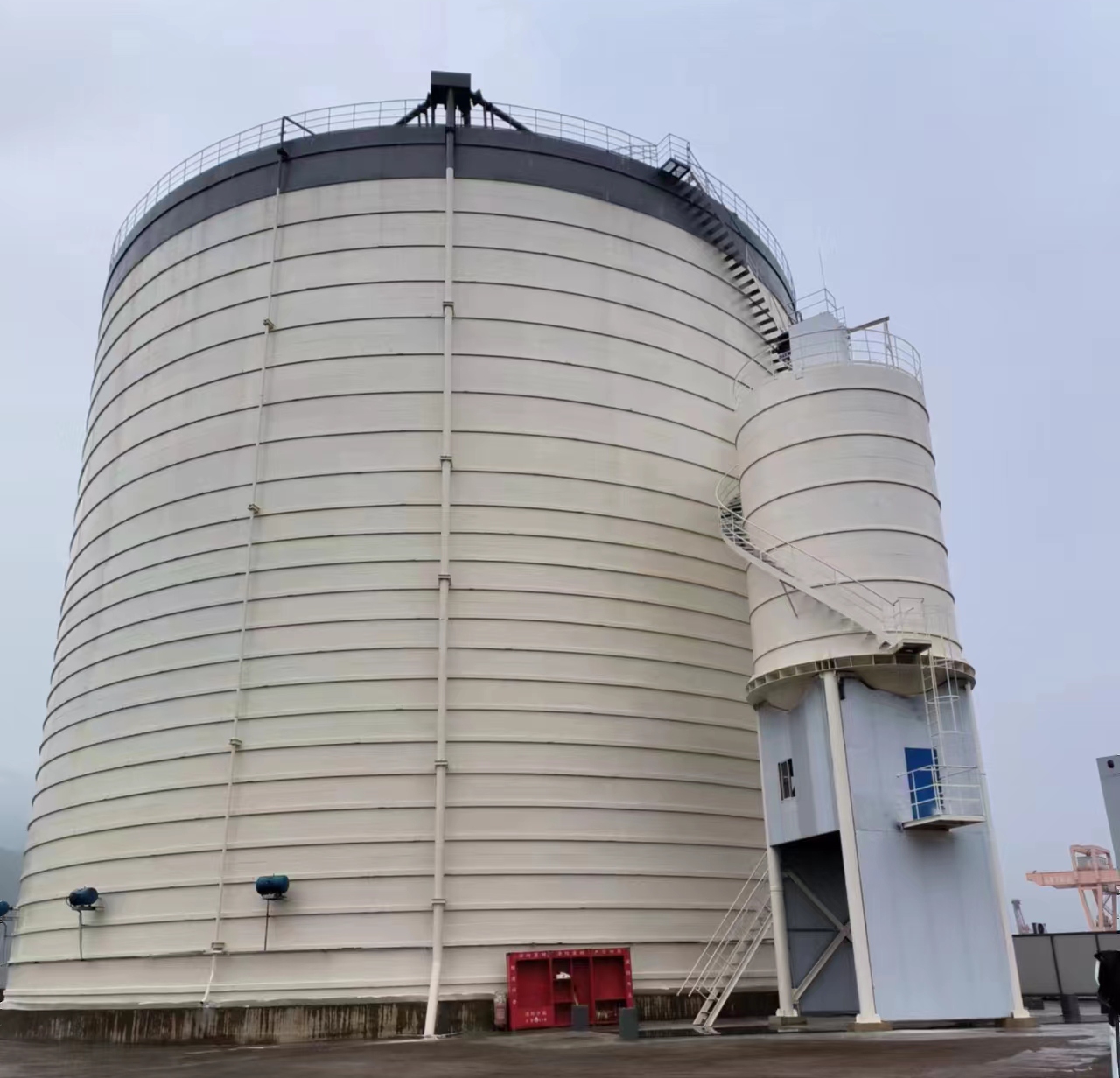 沿滩10万吨水泥钢板库